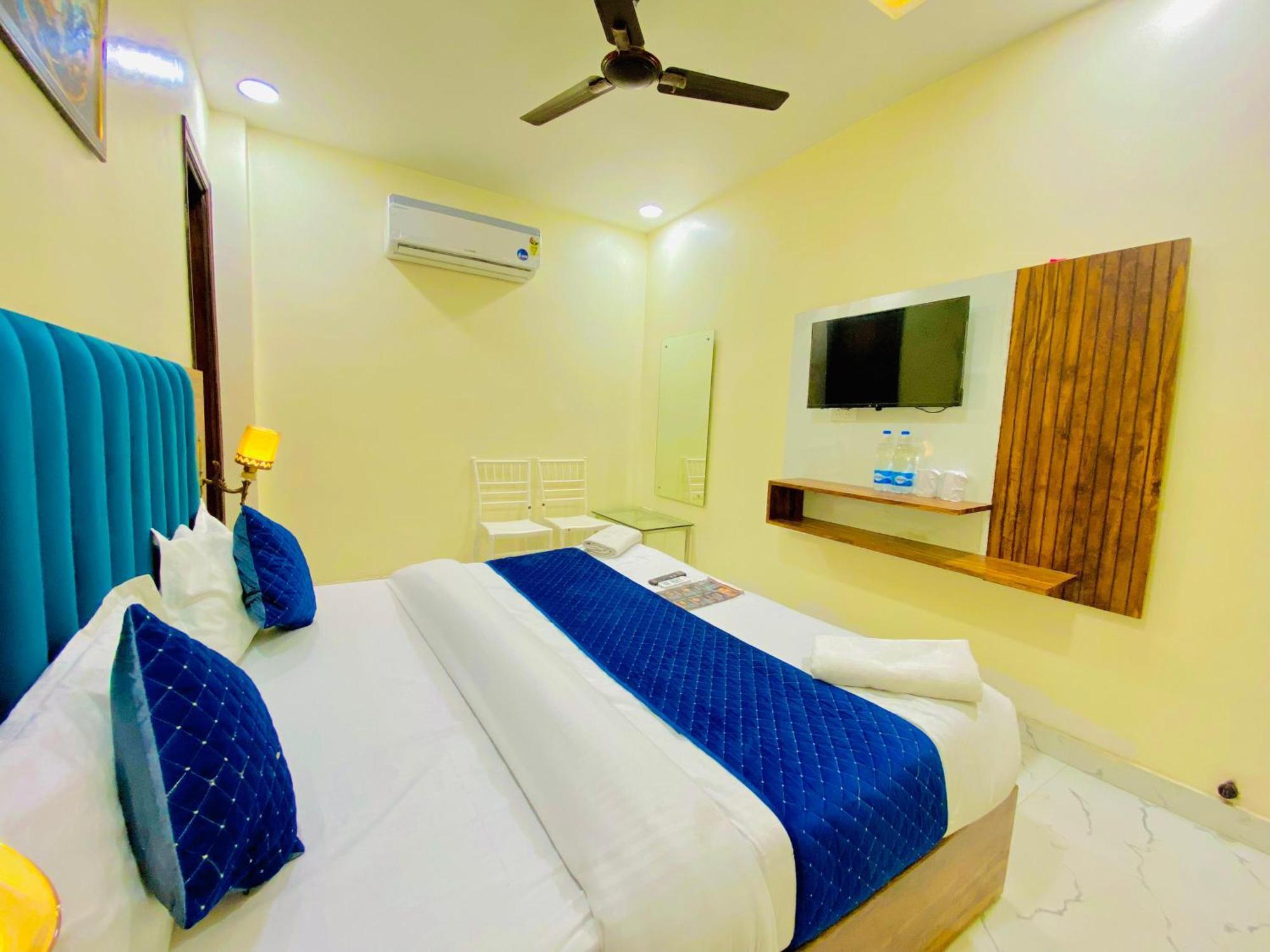 Hotel Holiday First 300 Meter From Golden Temple Amritsar Zewnętrze zdjęcie